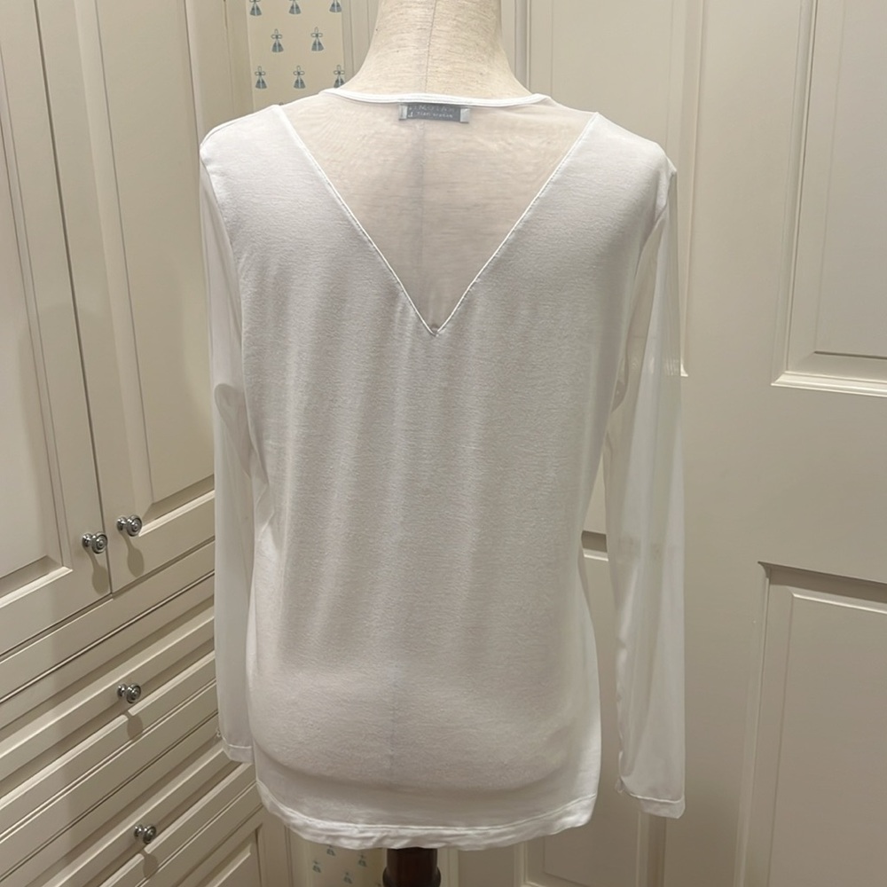ANATOMIE KIM STYLE PURE WHITE LIGHTWEIGHT, SOFT, MESH-SLEEVE TOP - Picture 4 of 6